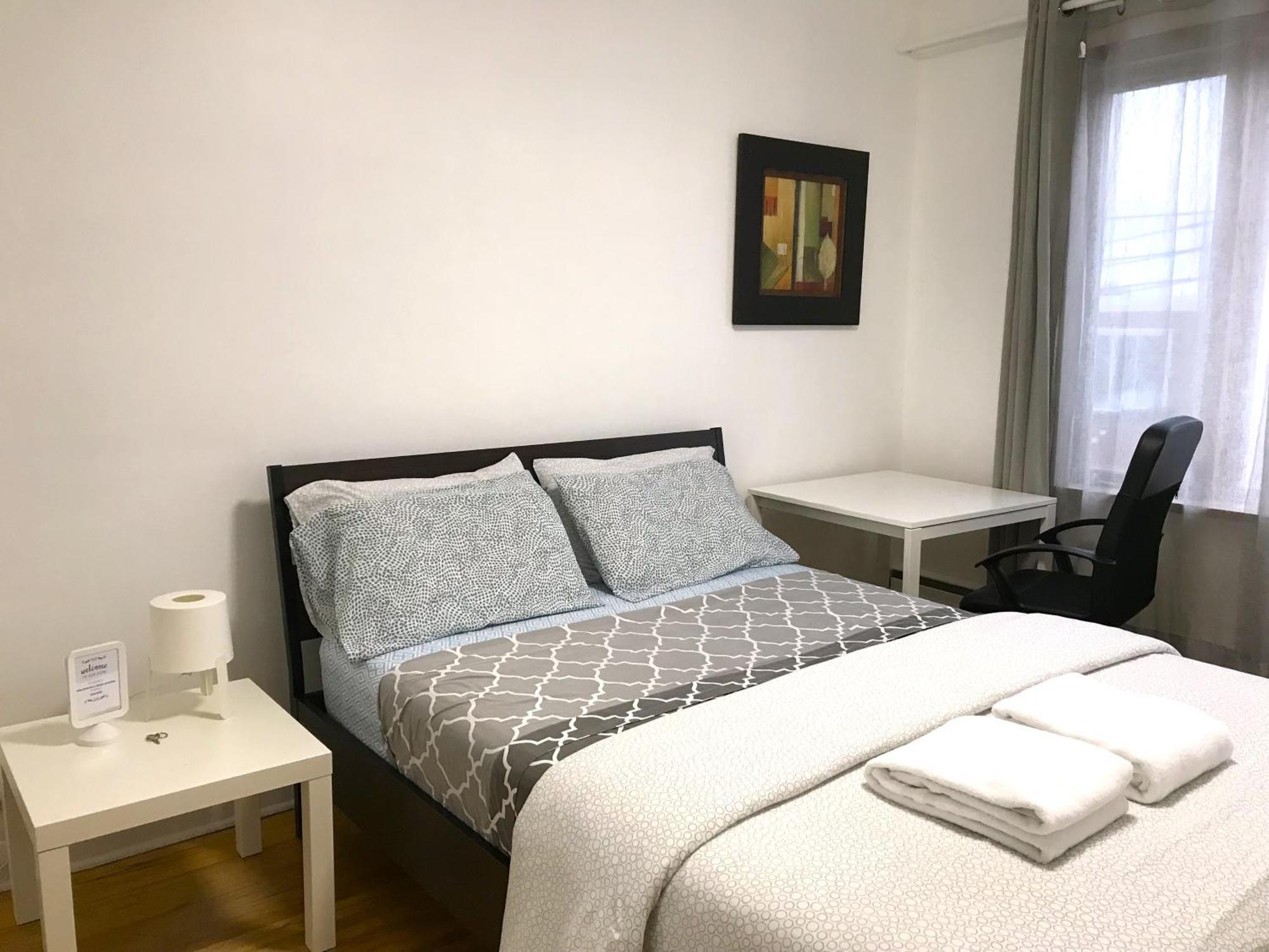 Big Private Room Midmontreal Next To Station Metro - Parking Free Buitenkant foto
